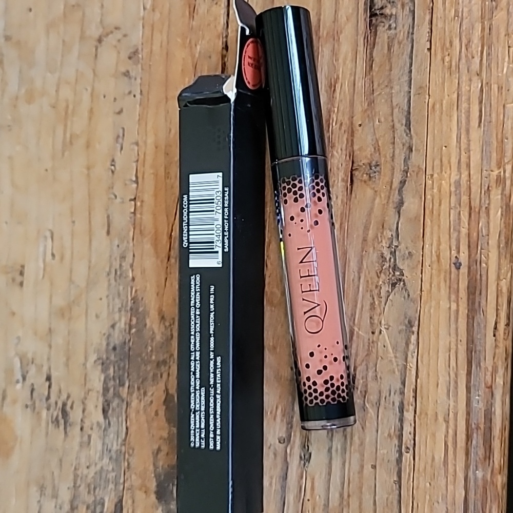 Matte Liquid Lip Satin by QVEEN STUDIO
